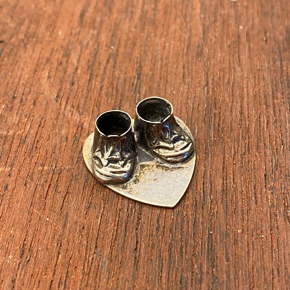 Vintage Beau 925 Sterling Silver Baby Shoes Heart Pendant Bracelet Charm